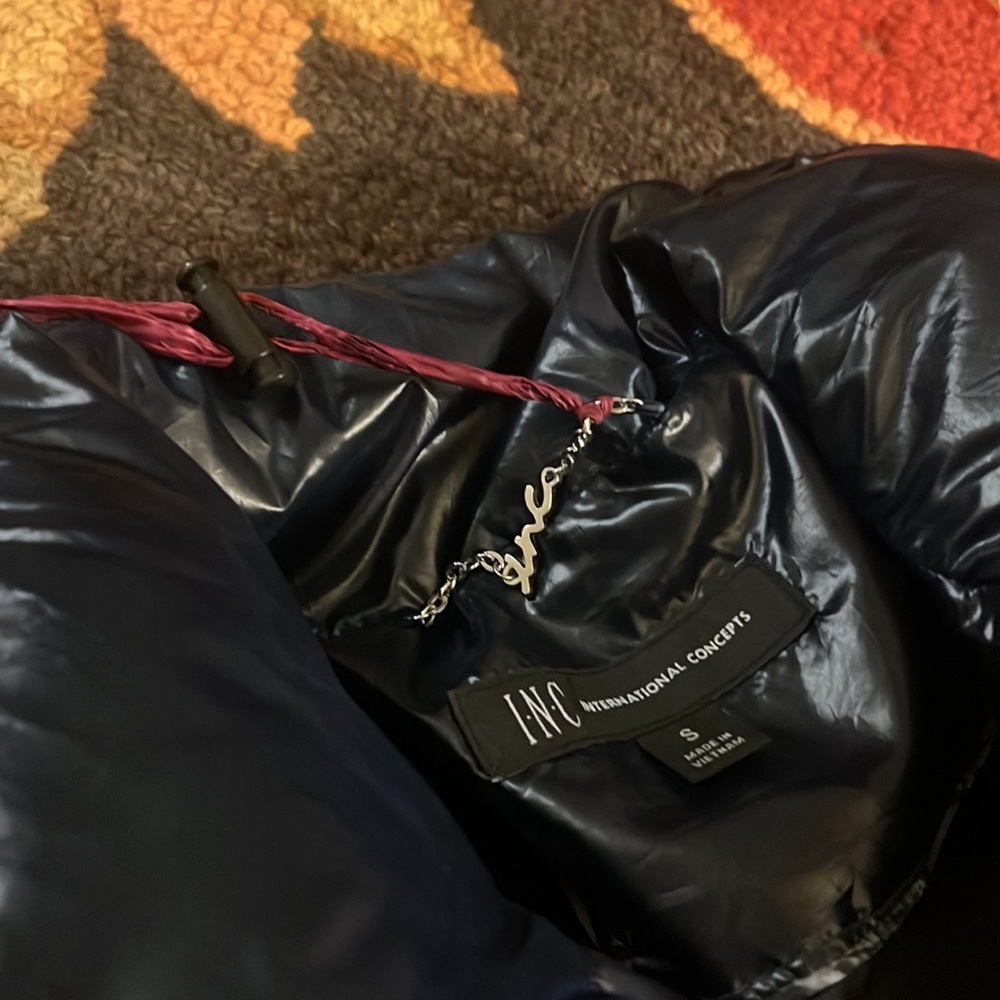 Puffer Jacket - Picture 4 of 6